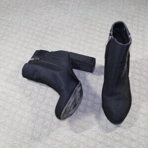 Unisa Size 9.5 Unrayray Black 3.5" Block Heeled Ankle Boots